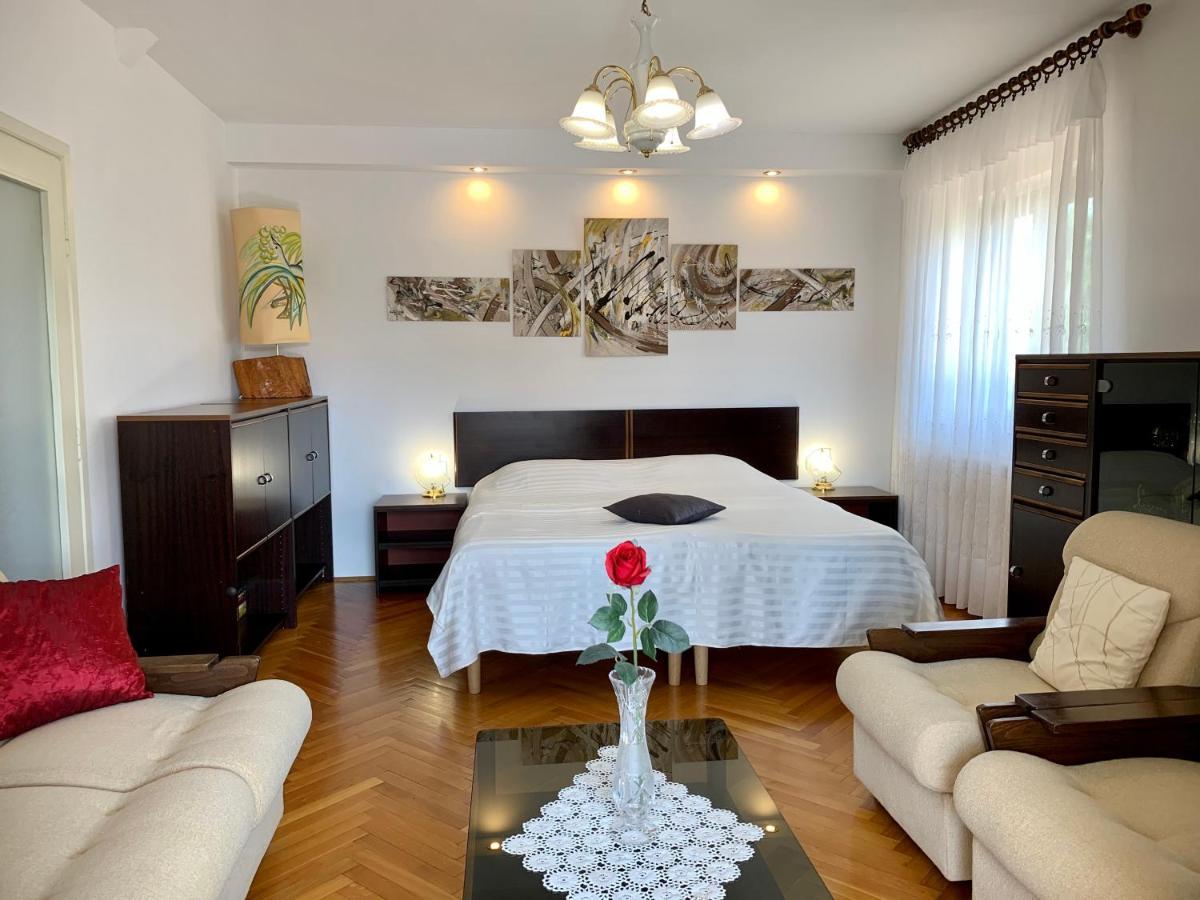 Studio Villa Mattossi 로비니 외부 사진